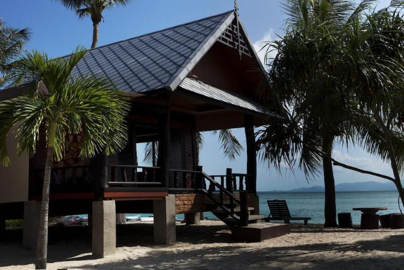 Dewshore Resort Baan Tai Exterior foto